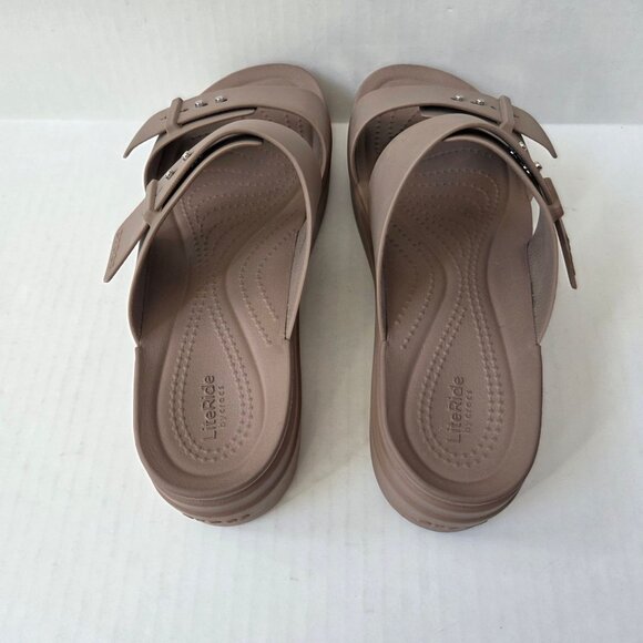 Crocs Sandals Womens 9 Beige Latte Brooklyn Buckle Low Wedge Platform - Picture 11 of 15